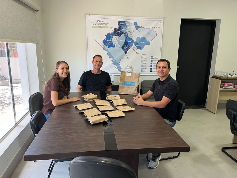 Prefeitura de Vinhedo recebe insumos para o viveiro municipal doados pelo Consórcio PCJ